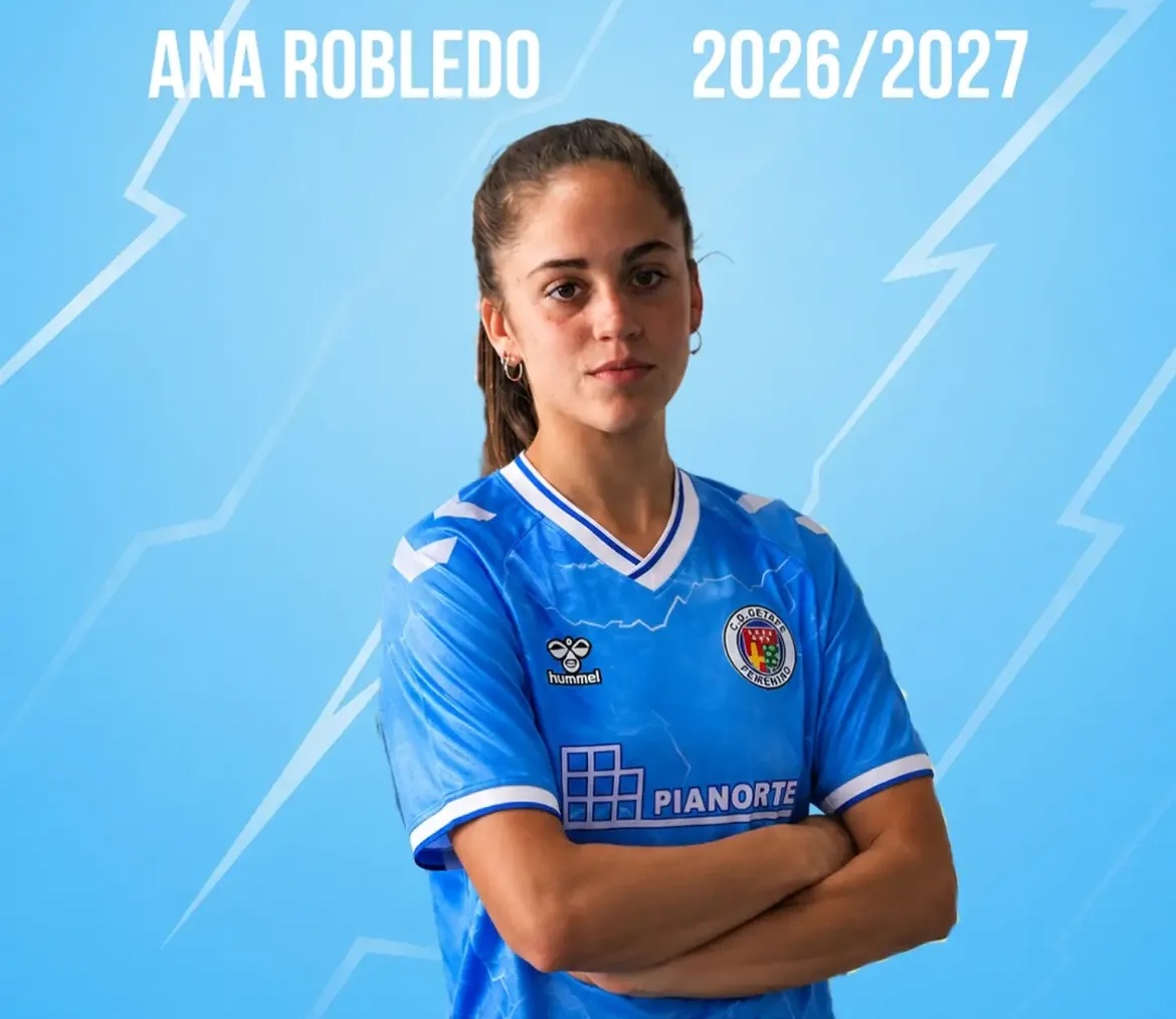 ANA ROBLEDO ANA ROBLEDO